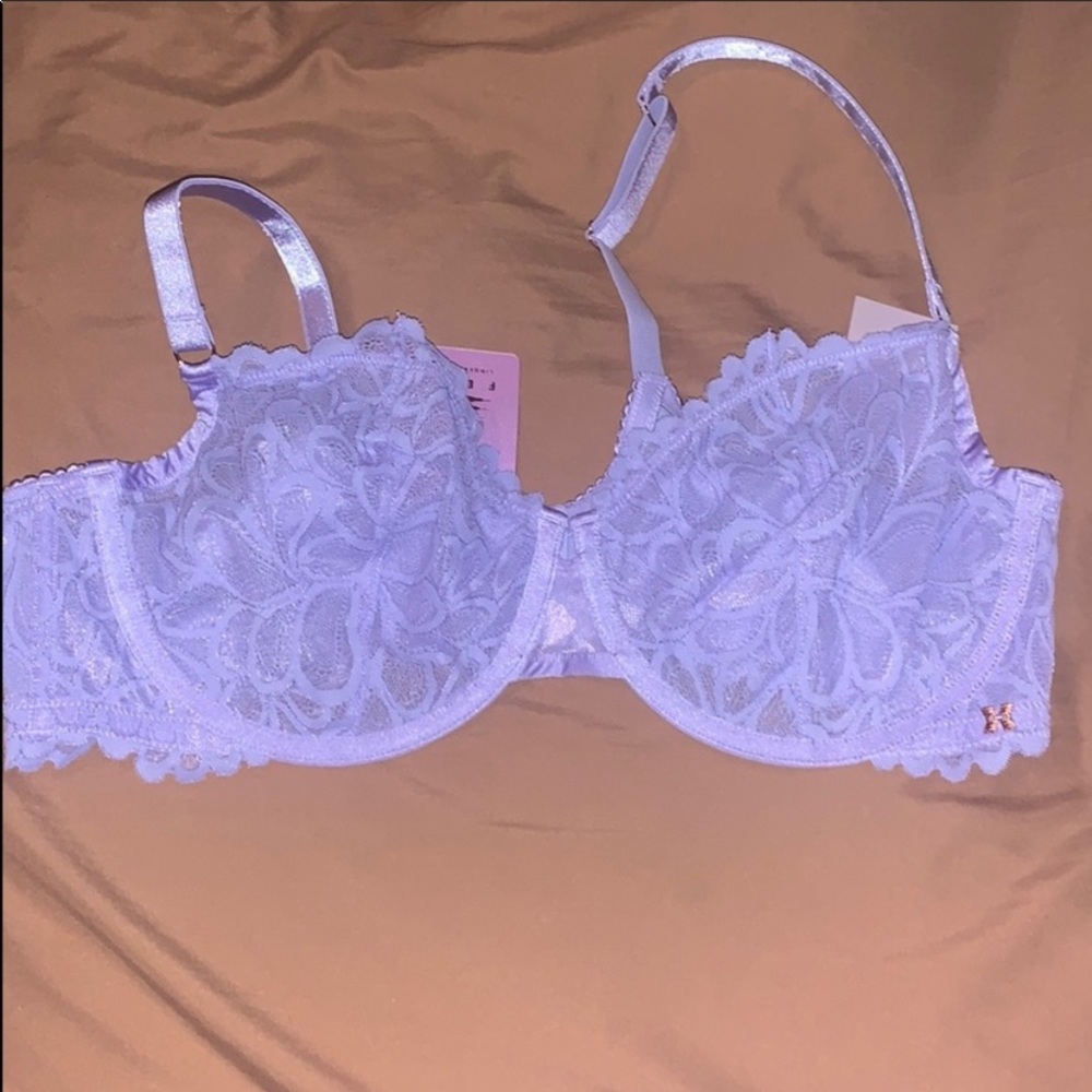 BTWT savage by fenty bra